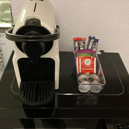 Bien Situe - Proche Centre Bd Jules Verne Apartamento *